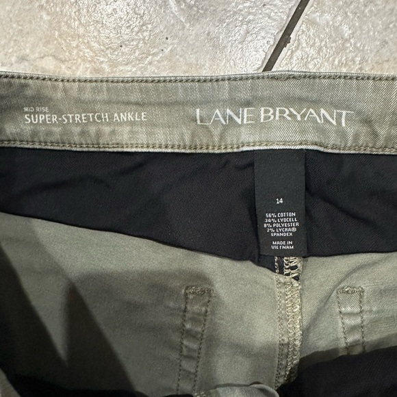 Lane Bryant Women's Green Jeans size 14 - Picture 3 of 5